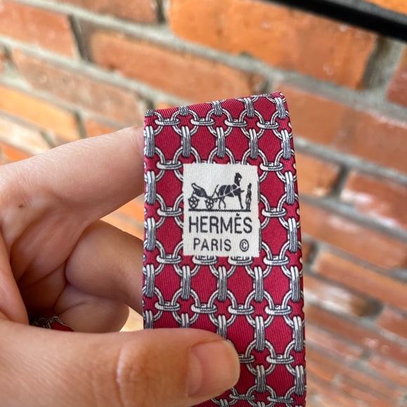 Hermes 100% Silk Tie Made in France Linked Chain - Picture 5 of 5